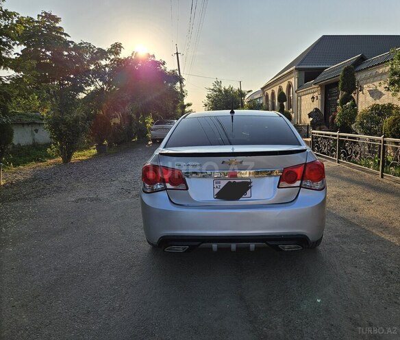 Chevrolet Cruze 2011, 200,000 km - 1.4 л - Tovuz