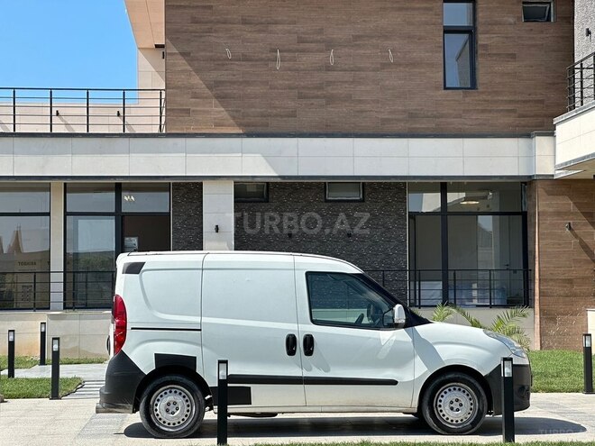 Fiat Doblo 2010, 200,000 km - 1.3 л - Bakı