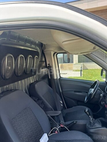 Fiat Doblo 2010, 200,000 km - 1.3 л - Bakı