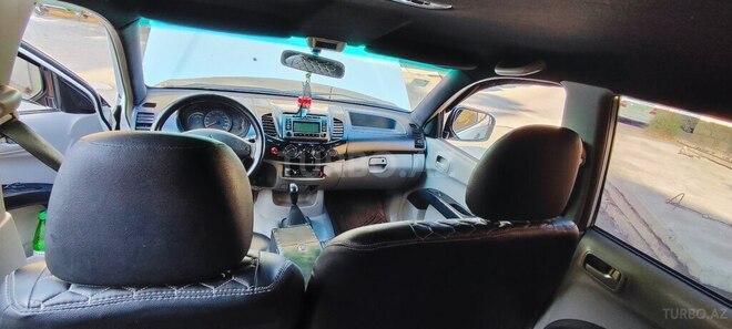 Mitsubishi L200 2007, 294,000 km - 2.5 l - Bakı