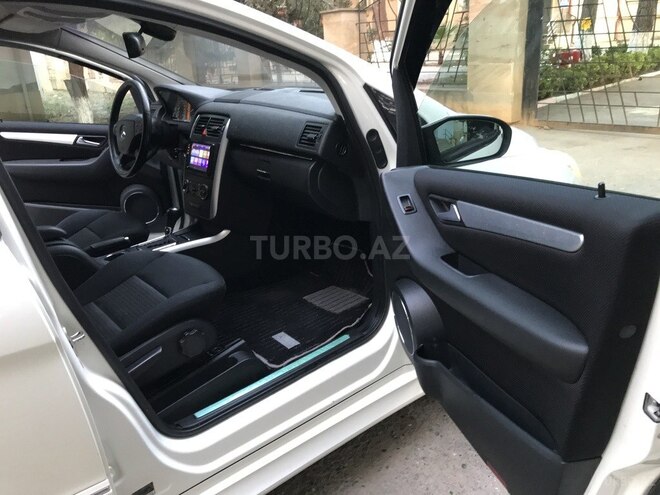 Mercedes B 170 2008, 178,000 km - 1.7 l - Sumqayıt