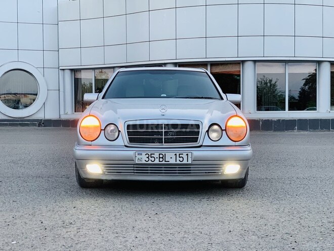 Mercedes E 230 1996, 298,000 km - 2.3 l - Qazax