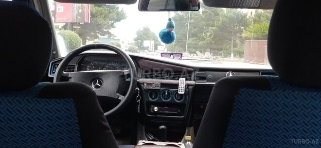 Mercedes 190 1989, 172,887 km - 2.0 л - Sumqayıt