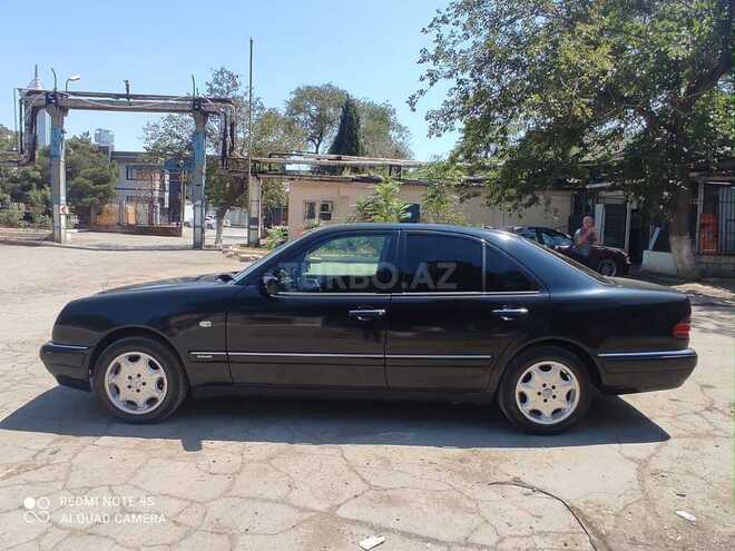 Mercedes E 280 1999, 327,300 km - 2.8 л - Bakı