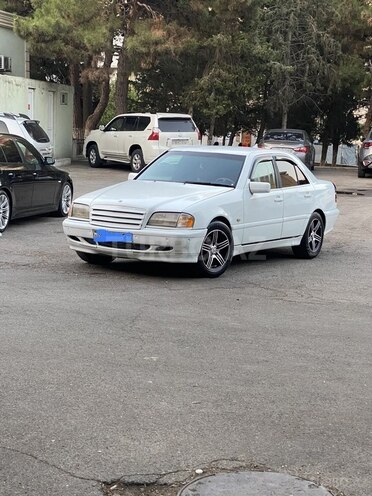 Mercedes C 200 1998, 227,100 km - 2.0 l - Bakı