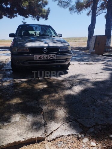 Opel Astra 1994, 260,000 km - 1.6 l - Sumqayıt