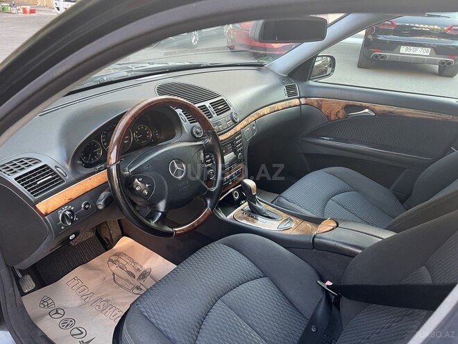 Mercedes E 240 2003, 292,000 km - 2.6 l - Bakı