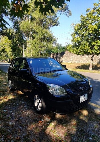 Kia Rio 2006, 246,000 km - 1.4 l - Şəki
