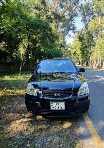 Kia Rio 2006, 246,000 km - 1.4 l - Şəki