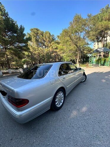 Mercedes E 270 2001, 612,000 km - 2.7 l - Sumqayıt