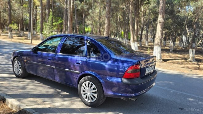 Opel Vectra 1996, 440,000 km - 2.0 l - Sumqayıt
