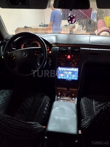 Mercedes E 220 d 1999, 561,000 km - 2.2 l - Bakı