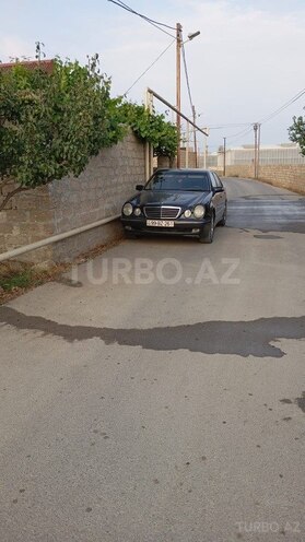 Mercedes E 220 d 1999, 561,000 km - 2.2 l - Bakı