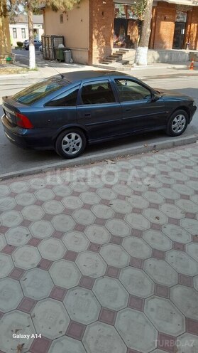 Opel Vectra 2021, 256,980 km - 1.6 l - Göyçay