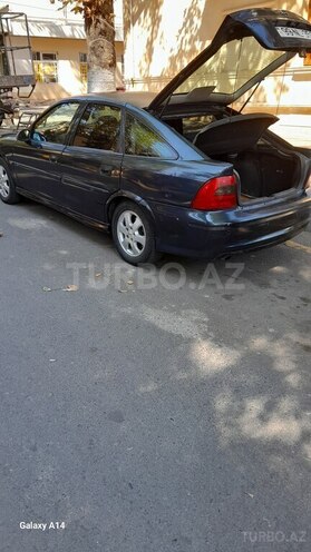 Opel Vectra 2021, 256,980 km - 1.6 l - Göyçay