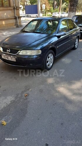 Opel Vectra 2021, 256,980 km - 1.6 l - Göyçay