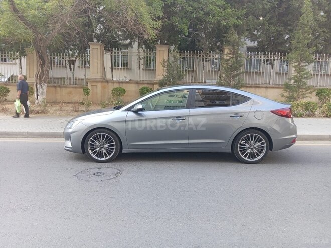 Hyundai Elantra 2018, 49,000 km - 2.0 l - Bakı