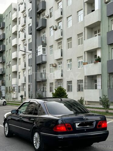 Mercedes E 200 1997, 280,000 km - 2.0 l - Qəbələ