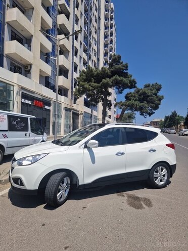 Hyundai ix35 2010, 238,000 km - 2.0 l - Bakı