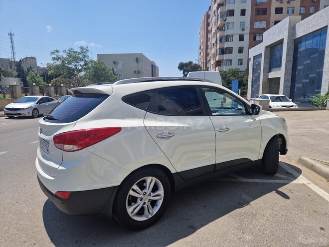 Hyundai ix35 2010, 238,000 km - 2.0 l - Bakı