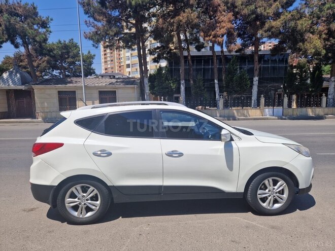 Hyundai ix35 2010, 238,000 km - 2.0 l - Bakı