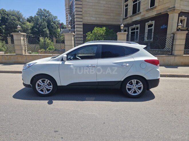 Hyundai ix35 2010, 238,000 km - 2.0 l - Bakı
