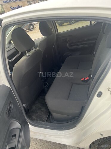 Toyota Aqua 2018, 111,000 km - 1.5 l - Bakı