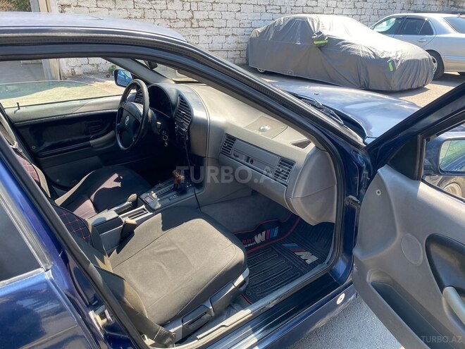 BMW 320 1992, 300,000 km - 2.0 l - Bakı