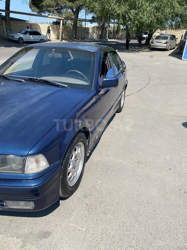 BMW 320 1992, 300,000 km - 2.0 l - Bakı