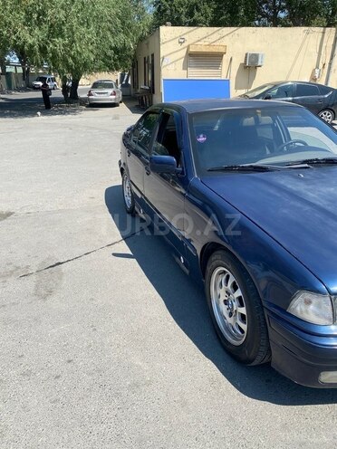 BMW 320 1992, 300,000 km - 2.0 l - Bakı