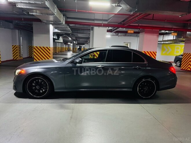 Mercedes E 300 4MATIC 2017, 102,000 km - 2.0 л - Bakı