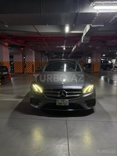 Mercedes E 300 4MATIC 2017, 102,000 km - 2.0 л - Bakı