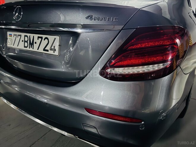 Mercedes E 300 4MATIC 2017, 102,000 km - 2.0 л - Bakı