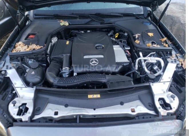 Mercedes E 300 4MATIC 2017, 102,000 km - 2.0 л - Bakı