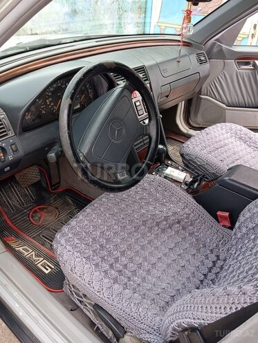 Mercedes C 180 1995, 420,000 km - 1.8 l - Neftçala