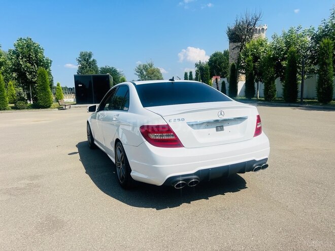 Mercedes C 250 2013, 250,000 km - 1.8 л - Tovuz