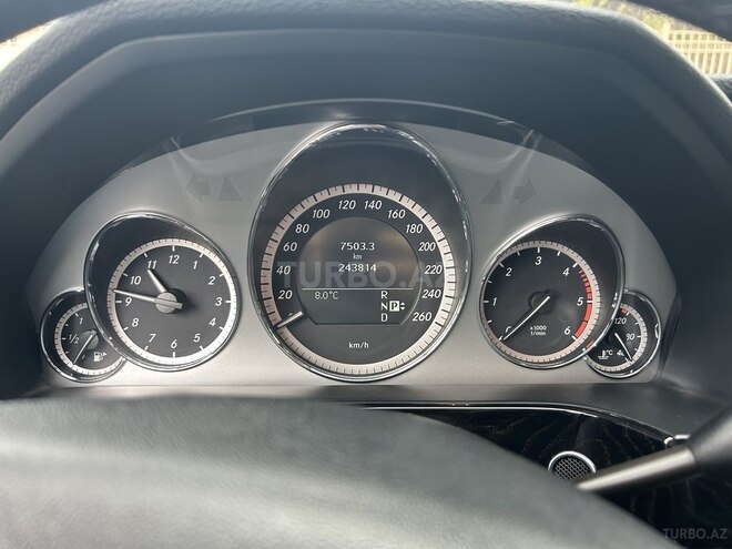 Mercedes E 250 2011, 248,000 km - 2.2 l - Bakı