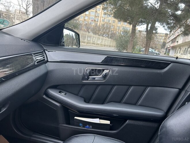 Mercedes E 250 2011, 248,000 km - 2.2 l - Bakı