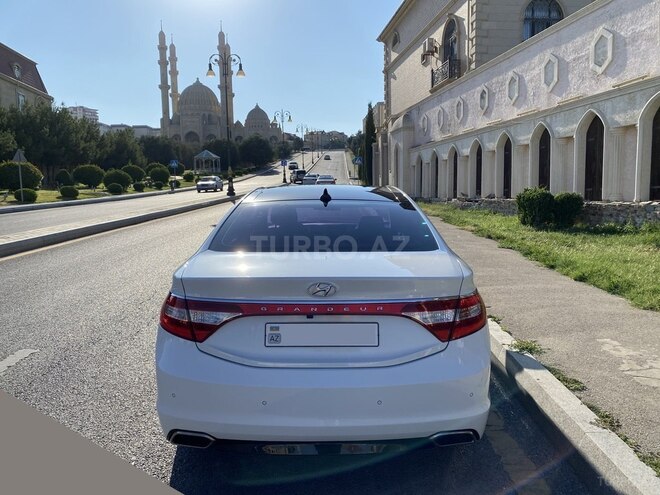 Hyundai Grandeur 2015, 214,000 km - 2.2 l - Bakı