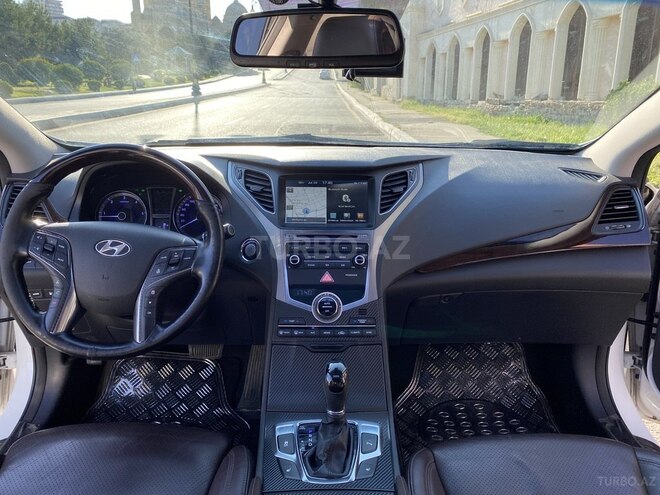 Hyundai Grandeur 2015, 214,000 km - 2.2 l - Bakı