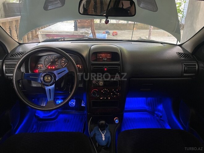 Opel Astra 1998, 350,000 km - 1.6 l - Gəncə