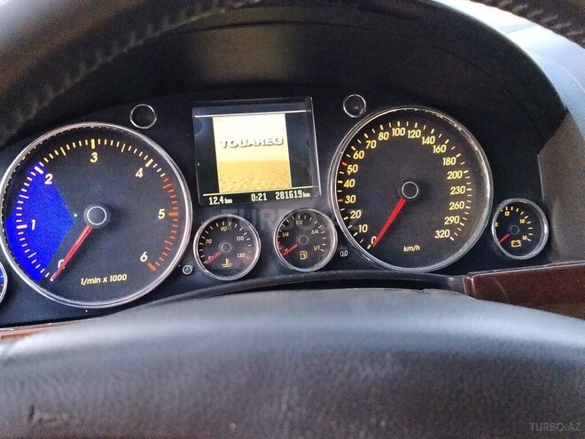Volkswagen Touareg 2005, 281,621 km - 4.9 l - İmişli