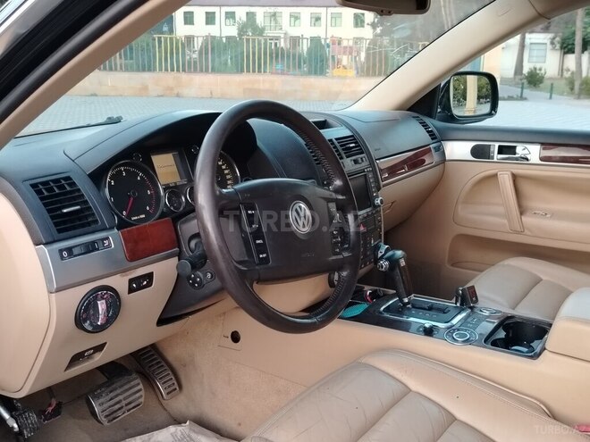 Volkswagen Touareg 2005, 281,621 km - 4.9 l - İmişli