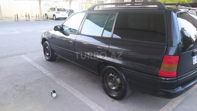 Opel Astra 1996, 300,000 km - 1.6 l - Bakı
