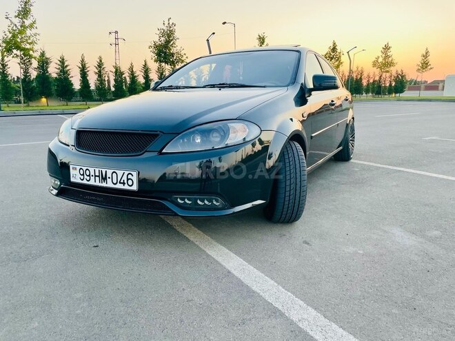 Daewoo Gentra 2014, 333,333 km - 1.5 л - Salyan
