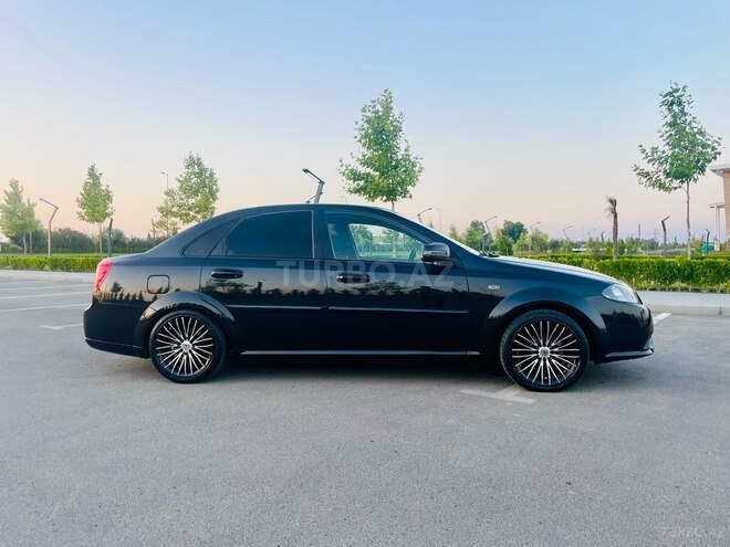 Daewoo Gentra 2014, 333,333 km - 1.5 л - Salyan