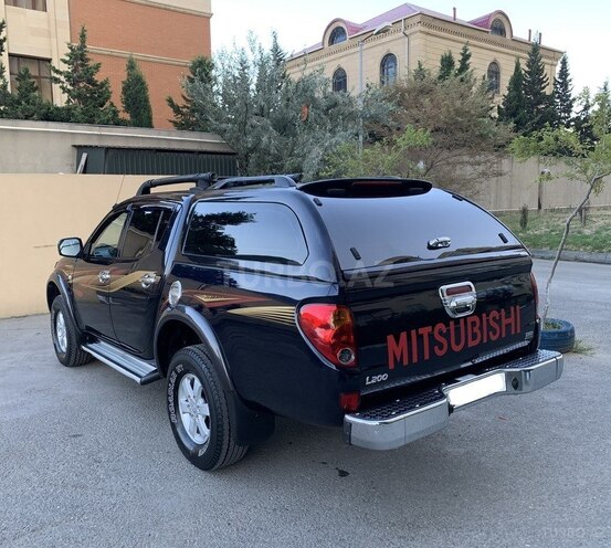 Mitsubishi L200 2014, 147,840 km - 2.5 л - Bakı