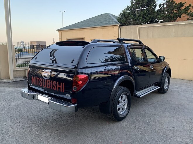 Mitsubishi L200 2014, 147,840 km - 2.5 л - Bakı