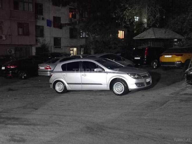 Opel Astra 2004, 241,000 km - 1.4 л - Bakı