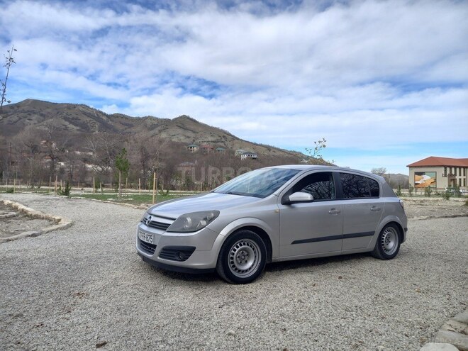 Opel Astra 2004, 241,000 km - 1.4 л - Bakı